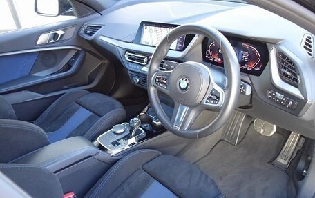 BMW 1 серия, 2021 год, 1 349 000 рублей, 11 фотография