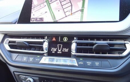 BMW 1 серия, 2021 год, 1 349 000 рублей, 18 фотография