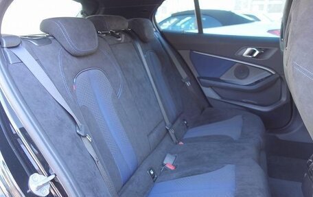 BMW 1 серия, 2021 год, 1 349 000 рублей, 26 фотография