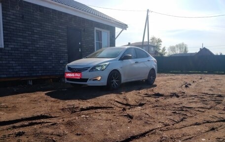 Hyundai Solaris II рестайлинг, 2015 год, 600 000 рублей, 5 фотография