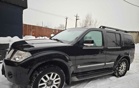 Nissan Pathfinder, 2011 год, 1 700 000 рублей, 4 фотография