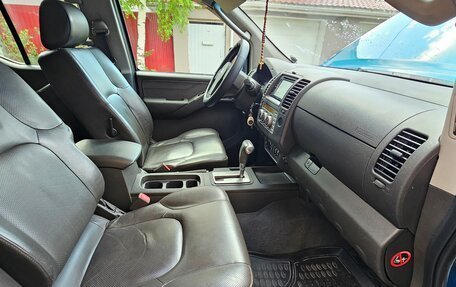 Nissan Navara (Frontier), 2007 год, 1 950 000 рублей, 13 фотография