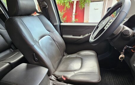 Nissan Navara (Frontier), 2007 год, 1 950 000 рублей, 14 фотография