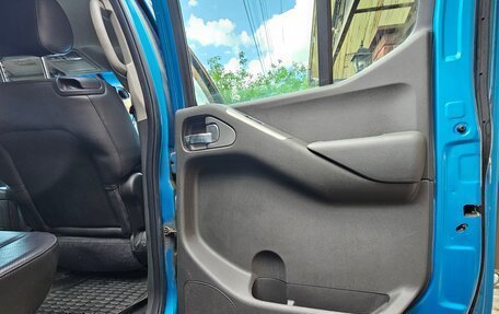 Nissan Navara (Frontier), 2007 год, 1 950 000 рублей, 23 фотография