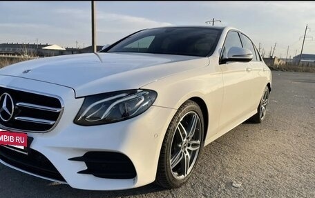 Mercedes-Benz E-Класс, 2018 год, 3 100 000 рублей, 6 фотография