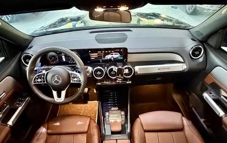 Mercedes-Benz GLB, 2022 год, 2 490 586 рублей, 6 фотография