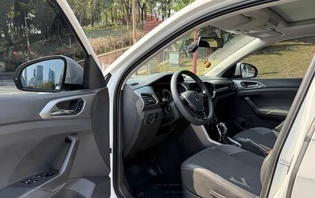 Volkswagen T-Cross I, 2022 год, 1 290 000 рублей, 7 фотография