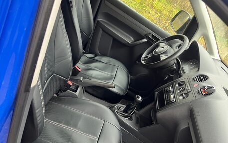 Volkswagen Caddy III рестайлинг, 2010 год, 680 000 рублей, 2 фотография