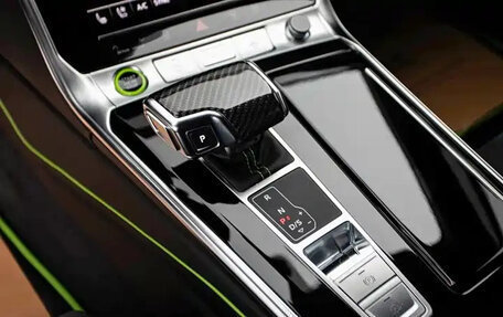 Audi RS 6, 2022 год, 23 900 586 рублей, 13 фотография