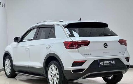 Volkswagen T-Roc I, 2022 год, 1 280 000 рублей, 4 фотография