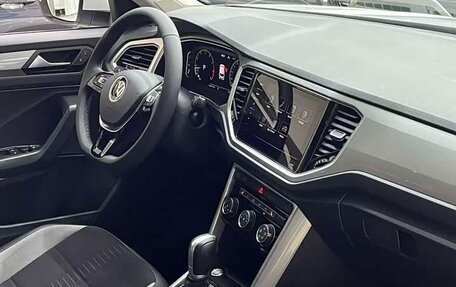 Volkswagen T-Roc I, 2022 год, 1 280 000 рублей, 11 фотография