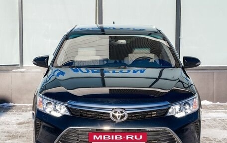 Toyota Camry, 2017 год, 2 319 000 рублей, 8 фотография