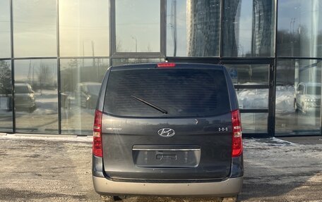 Hyundai H-1 II рестайлинг, 2021 год, 3 343 000 рублей, 4 фотография