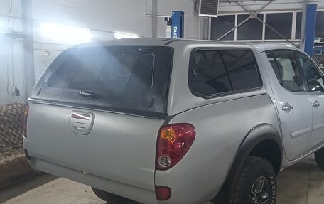 Mitsubishi L200 IV рестайлинг, 2010 год, 1 450 000 рублей, 4 фотография