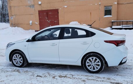 Hyundai Solaris II рестайлинг, 2018 год, 1 150 000 рублей, 2 фотография