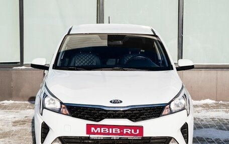 KIA Rio IV, 2020 год, 1 369 000 рублей, 8 фотография