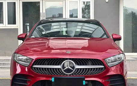 Mercedes-Benz A-Класс, 2022 год, 2 140 586 рублей, 2 фотография