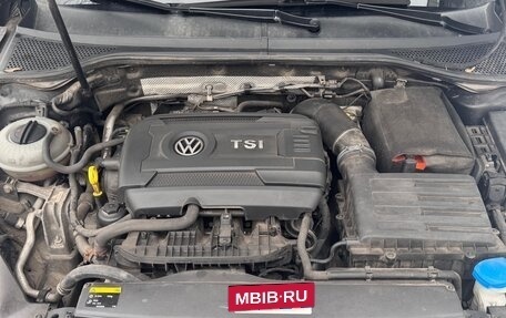 Volkswagen Passat B8 рестайлинг, 2015 год, 1 850 000 рублей, 10 фотография