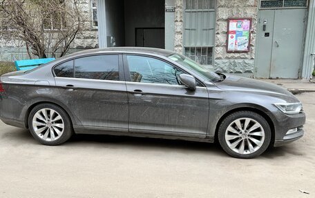 Volkswagen Passat B8 рестайлинг, 2015 год, 1 850 000 рублей, 15 фотография