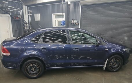 Volkswagen Polo VI (EU Market), 2013 год, 740 000 рублей, 2 фотография