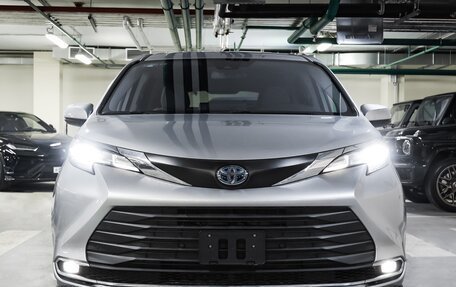 Toyota Sienna, 2021 год, 5 900 000 рублей, 13 фотография