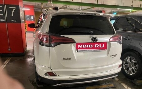 Toyota RAV4, 2016 год, 2 580 000 рублей, 3 фотография