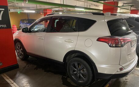 Toyota RAV4, 2016 год, 2 580 000 рублей, 4 фотография