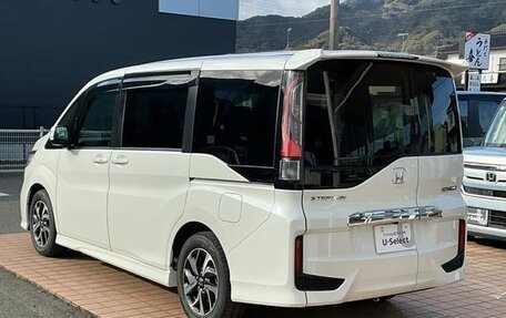 Honda Stepwgn IV, 2022 год, 2 210 586 рублей, 6 фотография