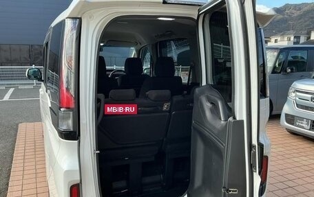 Honda Stepwgn IV, 2022 год, 2 210 586 рублей, 16 фотография