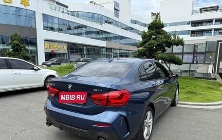 BMW 1 серия, 2022 год, 1 420 000 рублей, 5 фотография