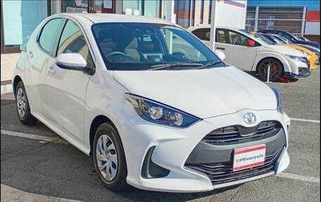 Toyota Yaris, 2021 год, 740 000 рублей, 3 фотография