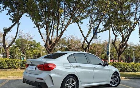 BMW 1 серия, 2022 год, 1 420 000 рублей, 4 фотография