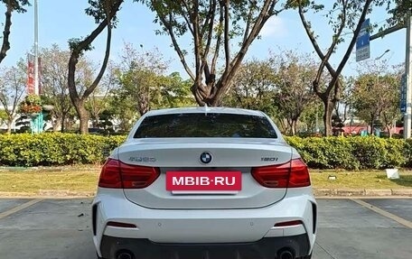 BMW 1 серия, 2022 год, 1 420 000 рублей, 11 фотография