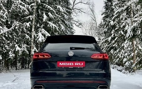 Volkswagen Touareg III, 2019 год, 6 350 000 рублей, 4 фотография