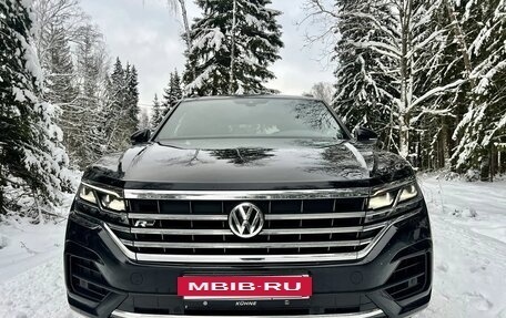 Volkswagen Touareg III, 2019 год, 6 350 000 рублей, 10 фотография