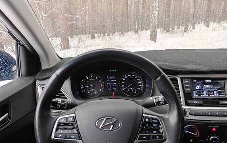 Hyundai Solaris II рестайлинг, 2019 год, 1 690 000 рублей, 10 фотография