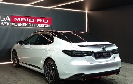 Toyota Camry, 2021 год, 3 649 000 рублей, 6 фотография