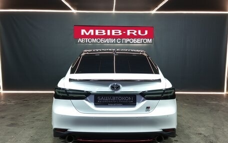 Toyota Camry, 2021 год, 3 649 000 рублей, 5 фотография