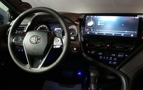 Toyota Camry, 2021 год, 3 649 000 рублей, 10 фотография