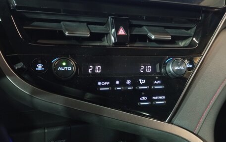 Toyota Camry, 2021 год, 3 649 000 рублей, 13 фотография