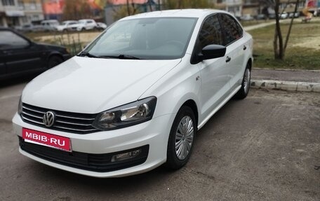 Volkswagen Polo VI (EU Market), 2016 год, 965 000 рублей, 2 фотография