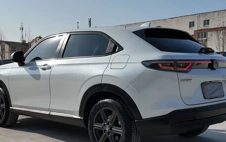 Honda Vezel, 2023 год, 1 550 000 рублей, 6 фотография