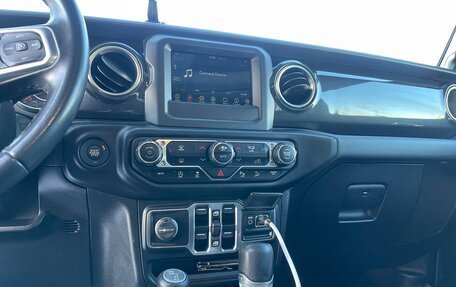 Jeep Wrangler, 2020 год, 4 550 000 рублей, 22 фотография