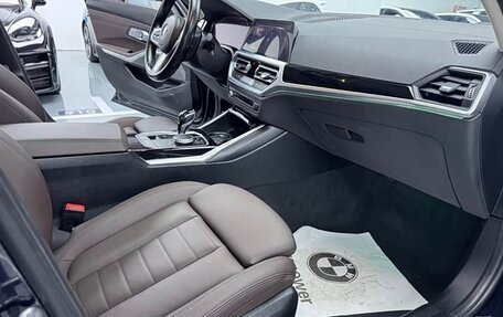 BMW 3 серия, 2021 год, 2 400 978 рублей, 9 фотография