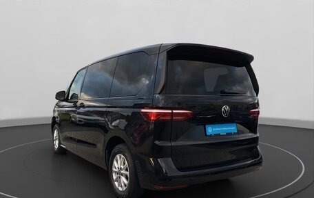 Volkswagen Multivan, 2022 год, 4 000 000 рублей, 2 фотография