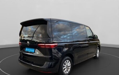 Volkswagen Multivan, 2022 год, 4 000 000 рублей, 4 фотография