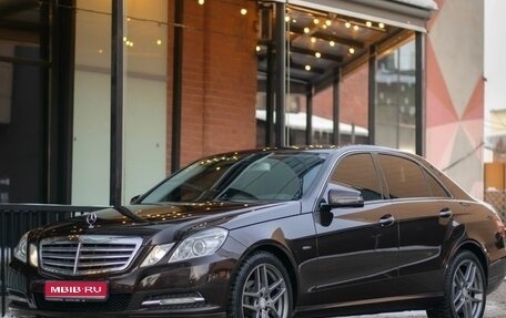 Mercedes-Benz E-Класс, 2011 год, 2 100 000 рублей, 1 фотография