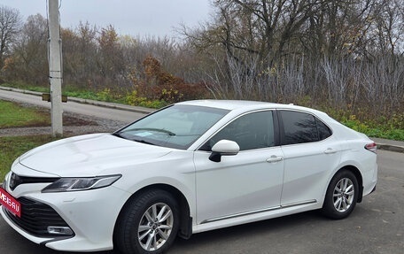 Toyota Camry, 2018 год, 2 100 000 рублей, 1 фотография