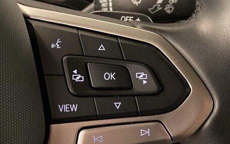 Volkswagen Multivan, 2022 год, 4 000 000 рублей, 21 фотография