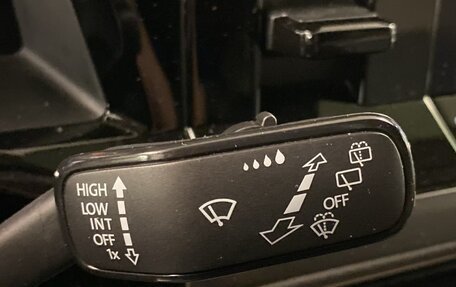 Volkswagen Multivan, 2022 год, 4 000 000 рублей, 20 фотография